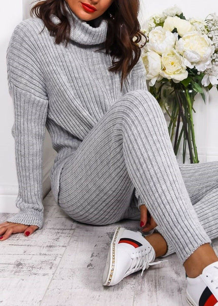 LOUISA Ribbed knit lounge set